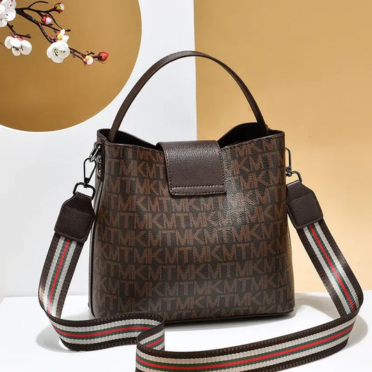 Elan Voire™ Fashion Tote Bag